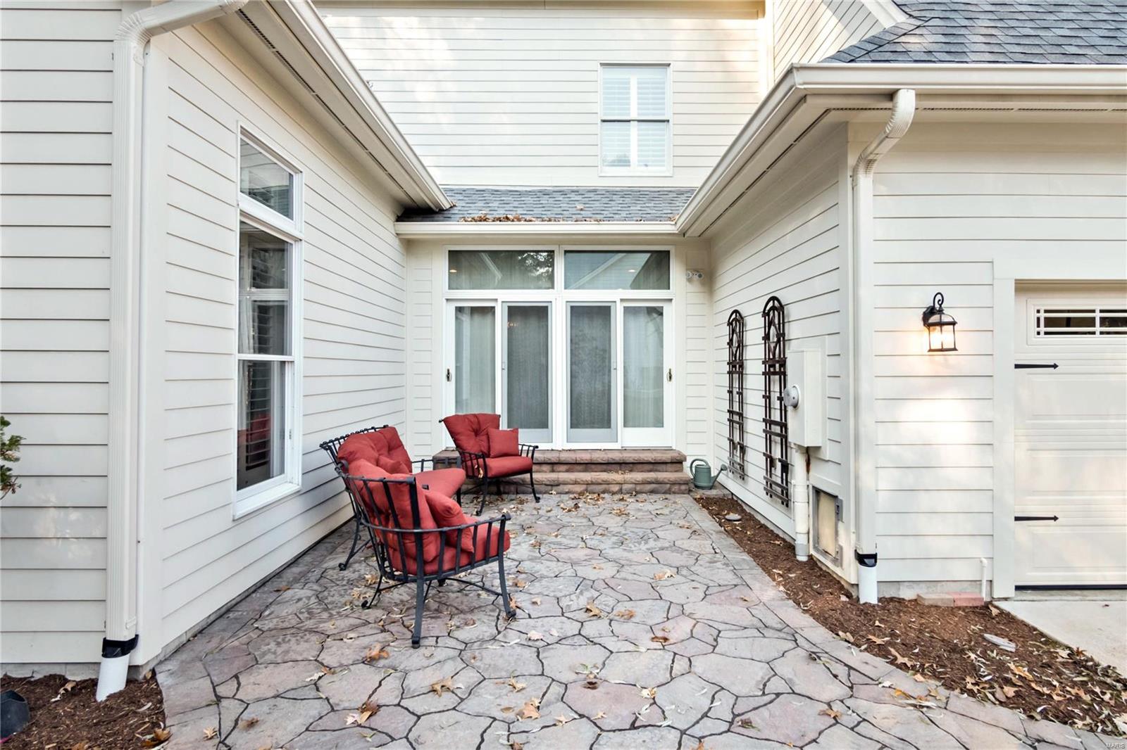 Country Lake Estates Drive - Residential