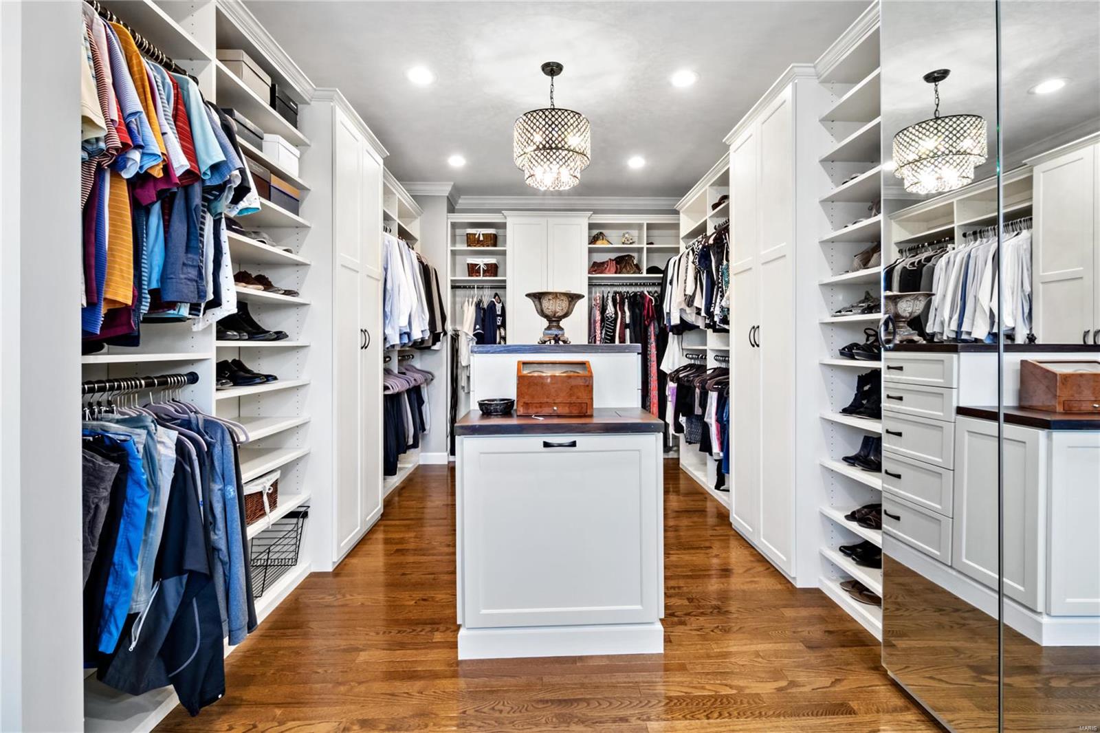 Country Lake Estates Drive - Residential