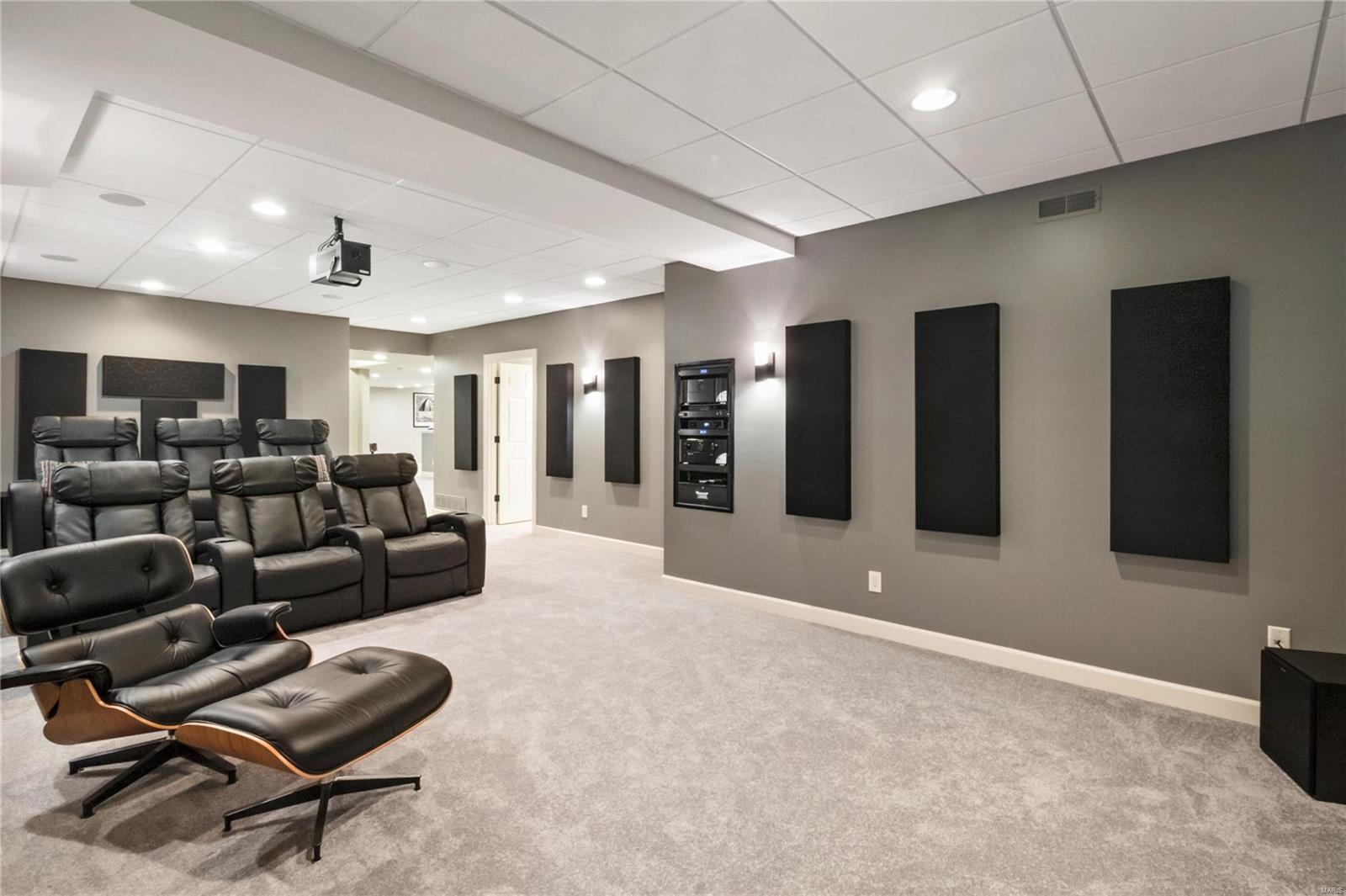 Country Lake Estates Drive - Residential