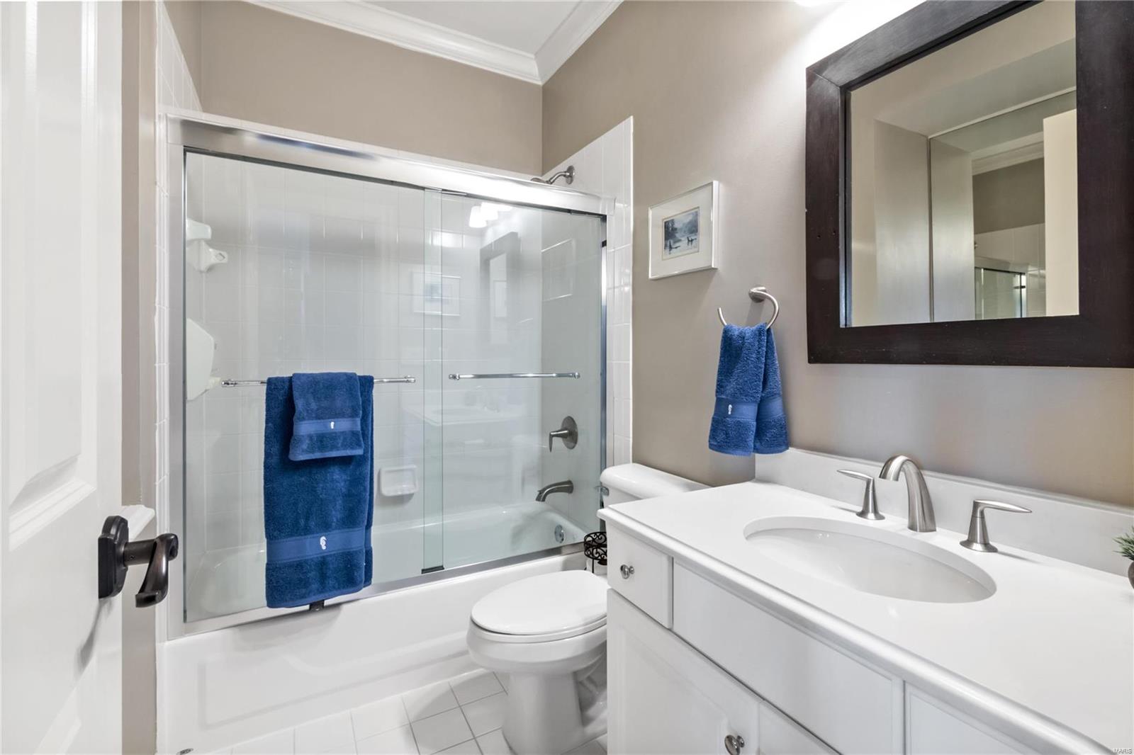 Country Lake Estates Drive - Residential