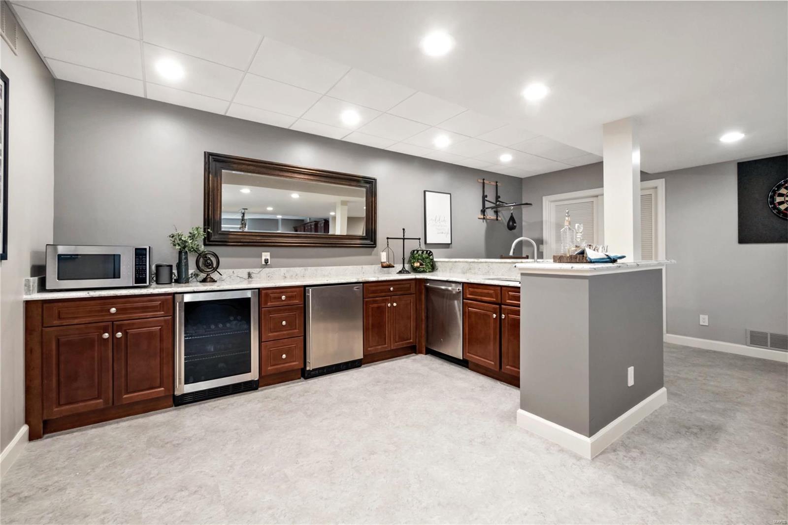 Country Lake Estates Drive - Residential