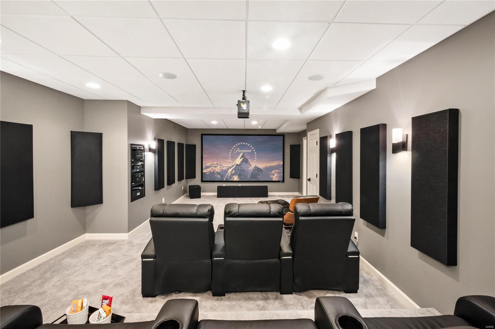 Country Lake Estates Drive - Residential