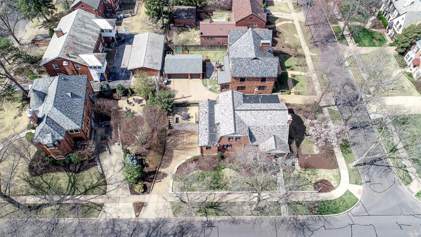 Davis Place - Residential