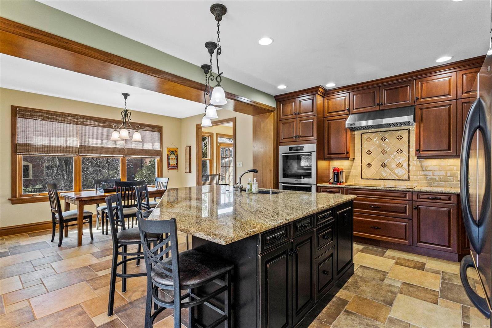 Davis Place - Residential