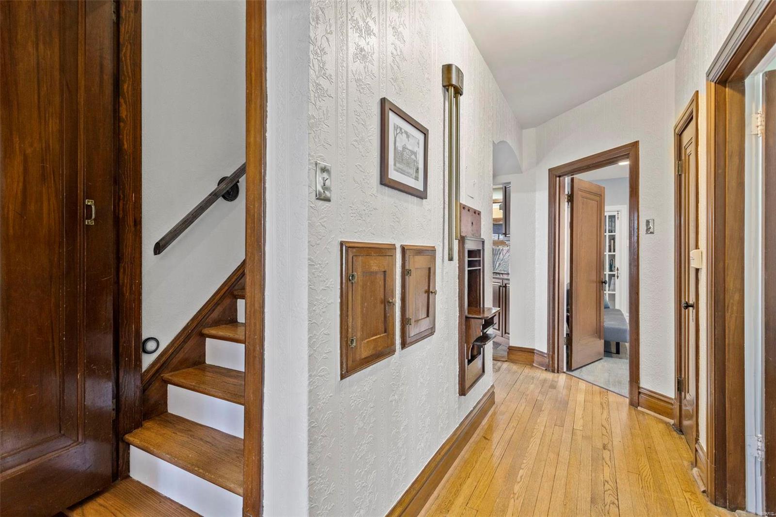 Davis Place - Residential