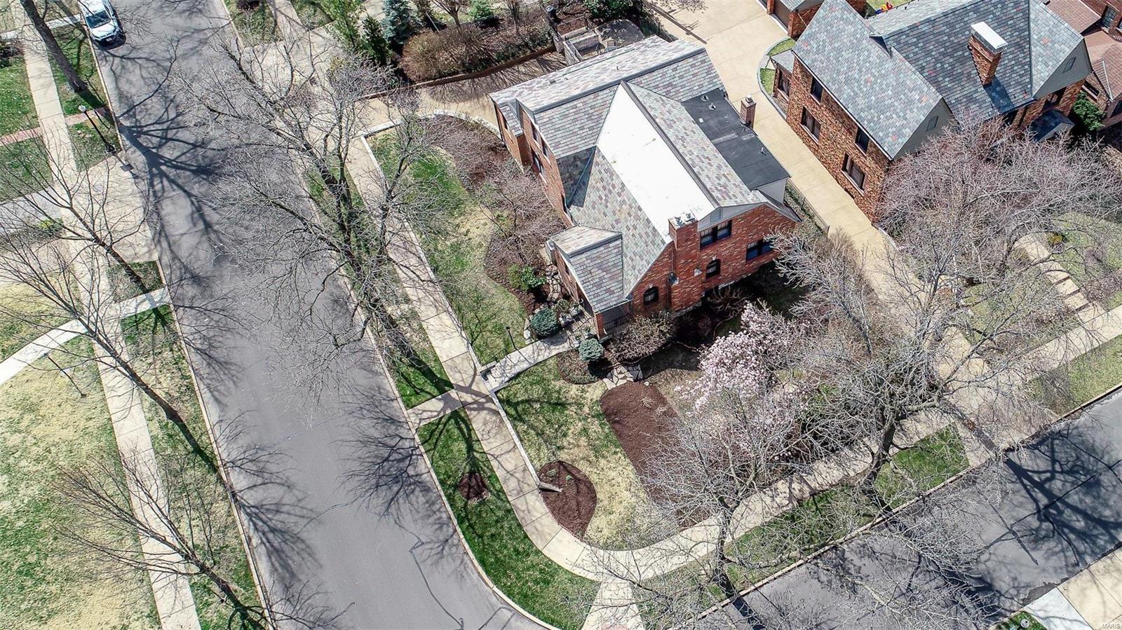 Davis Place - Residential