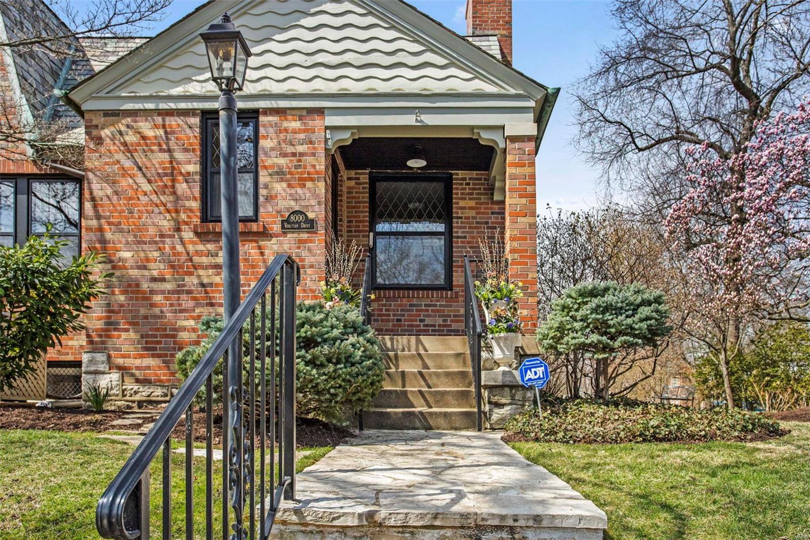 Davis Place - Residential