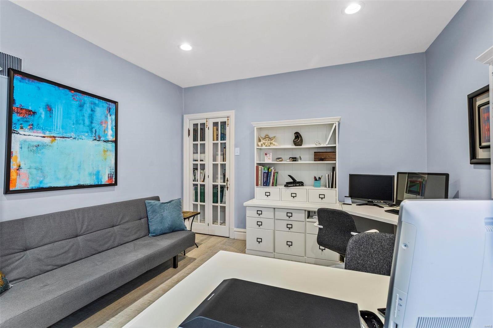 Davis Place - Residential