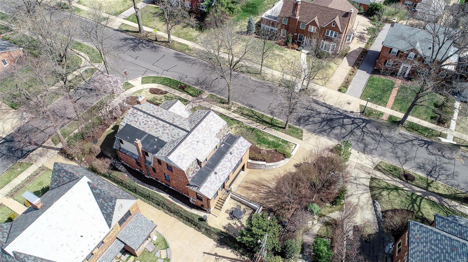 Davis Place - Residential