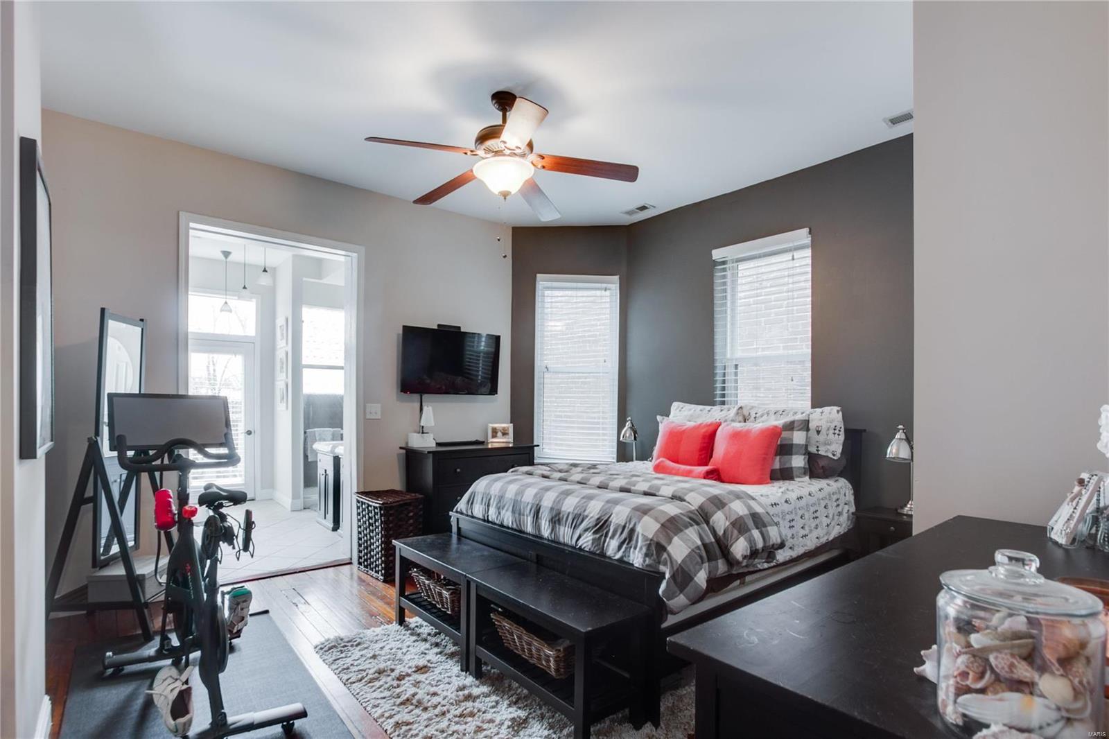 St Louis Commons Add - Residential