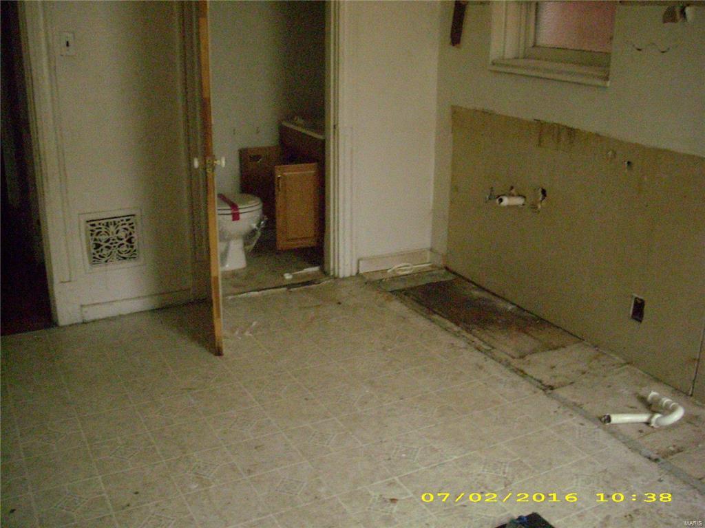 Lucas & Hunt Add - Residential Income