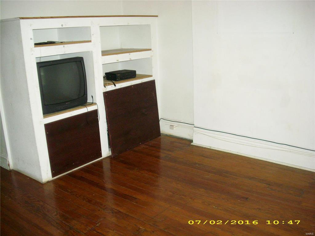 Lucas & Hunt Add - Residential Income