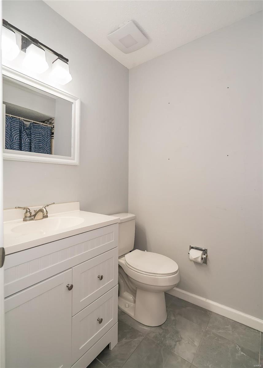 Royal Pines Condo Eleventh - Residential