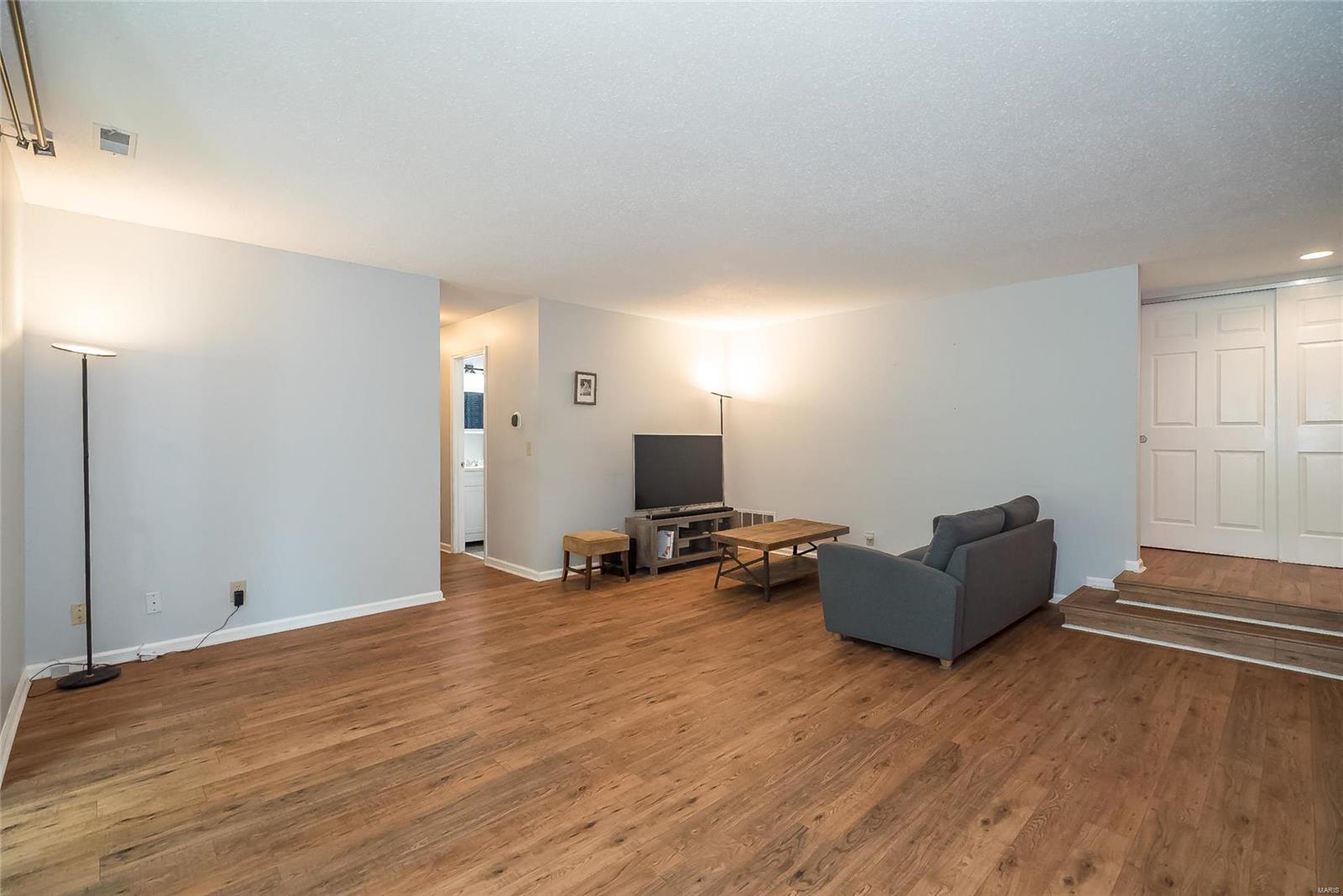 Royal Pines Condo Eleventh - Residential