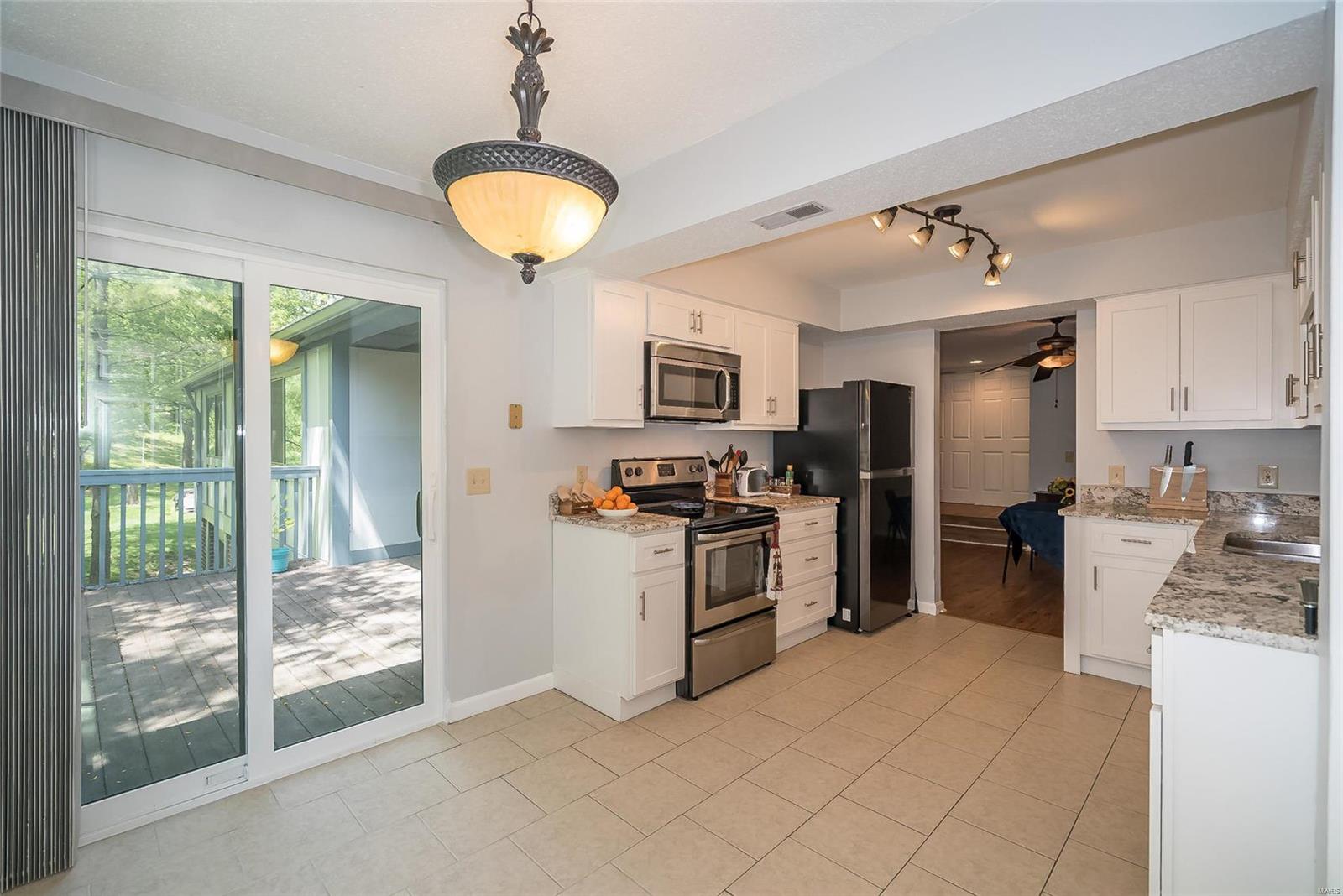 Royal Pines Condo Eleventh - Residential