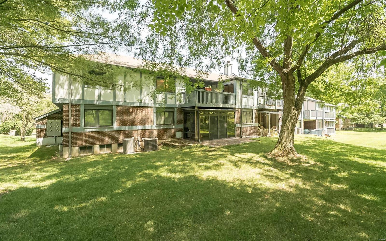 Royal Pines Condo Eleventh - Residential