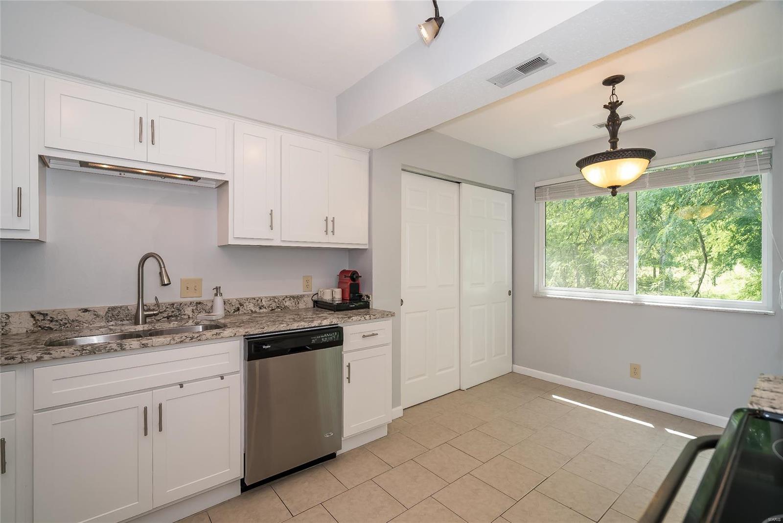 Royal Pines Condo Eleventh - Residential