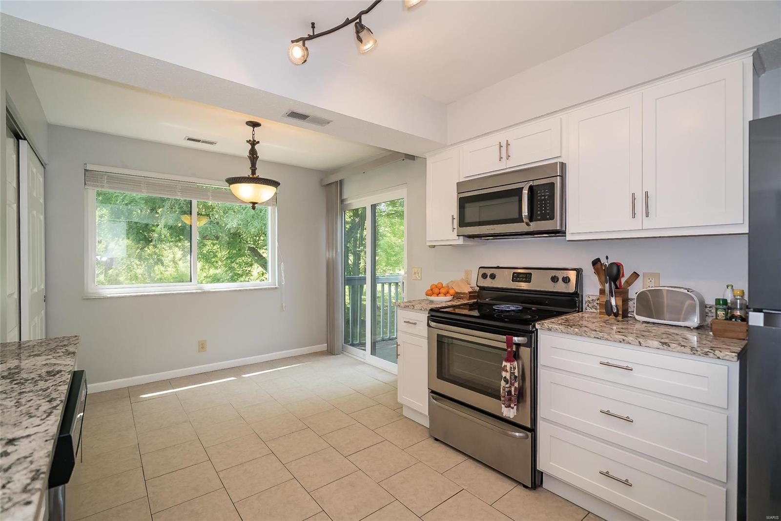 Royal Pines Condo Eleventh - Residential