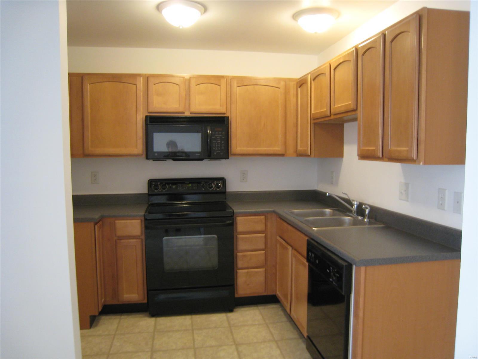 Estates At Parkview - Residential