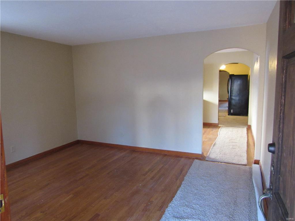 Von Phuls Add - Residential Lease