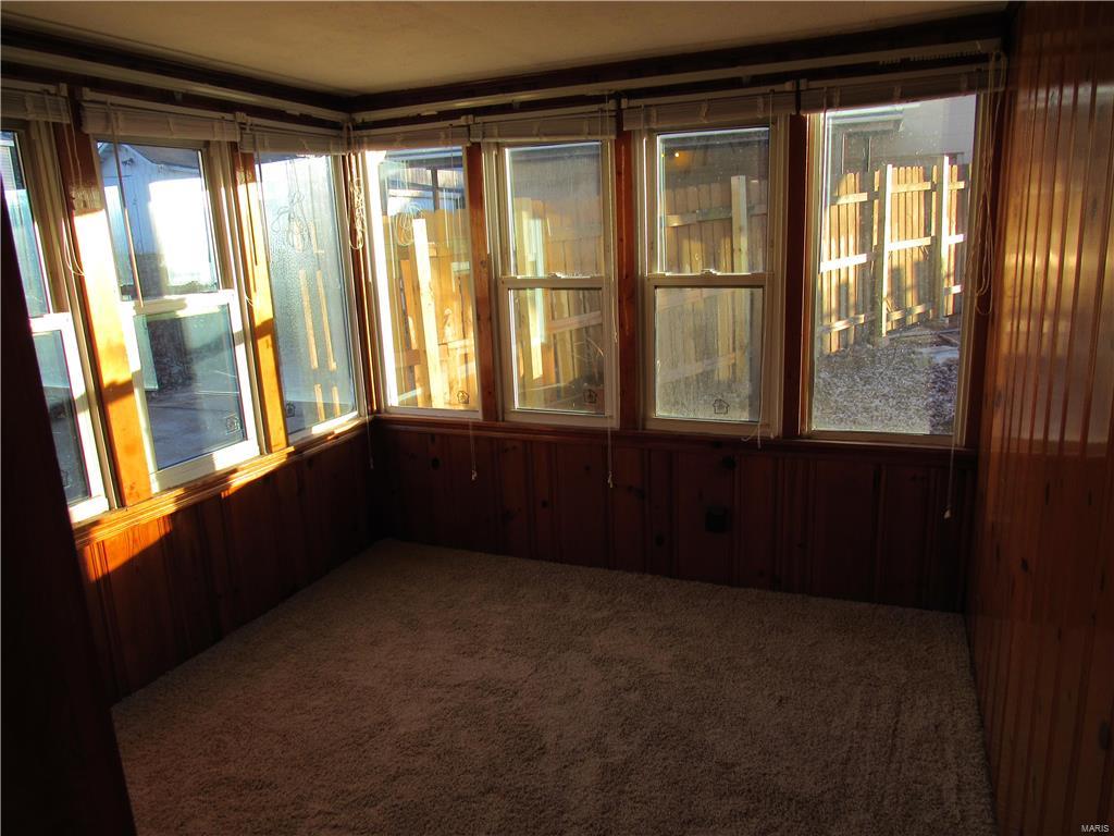 Von Phuls Add - Residential Lease