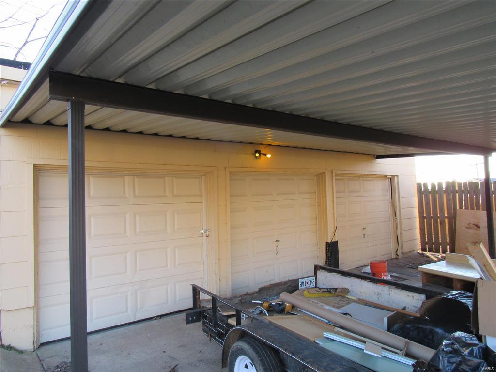 Von Phuls Add - Residential Lease