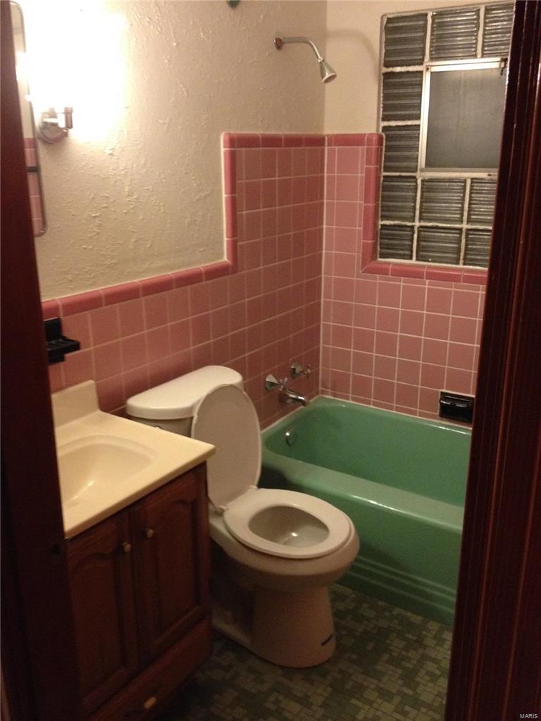 Von Phuls Add - Residential Lease