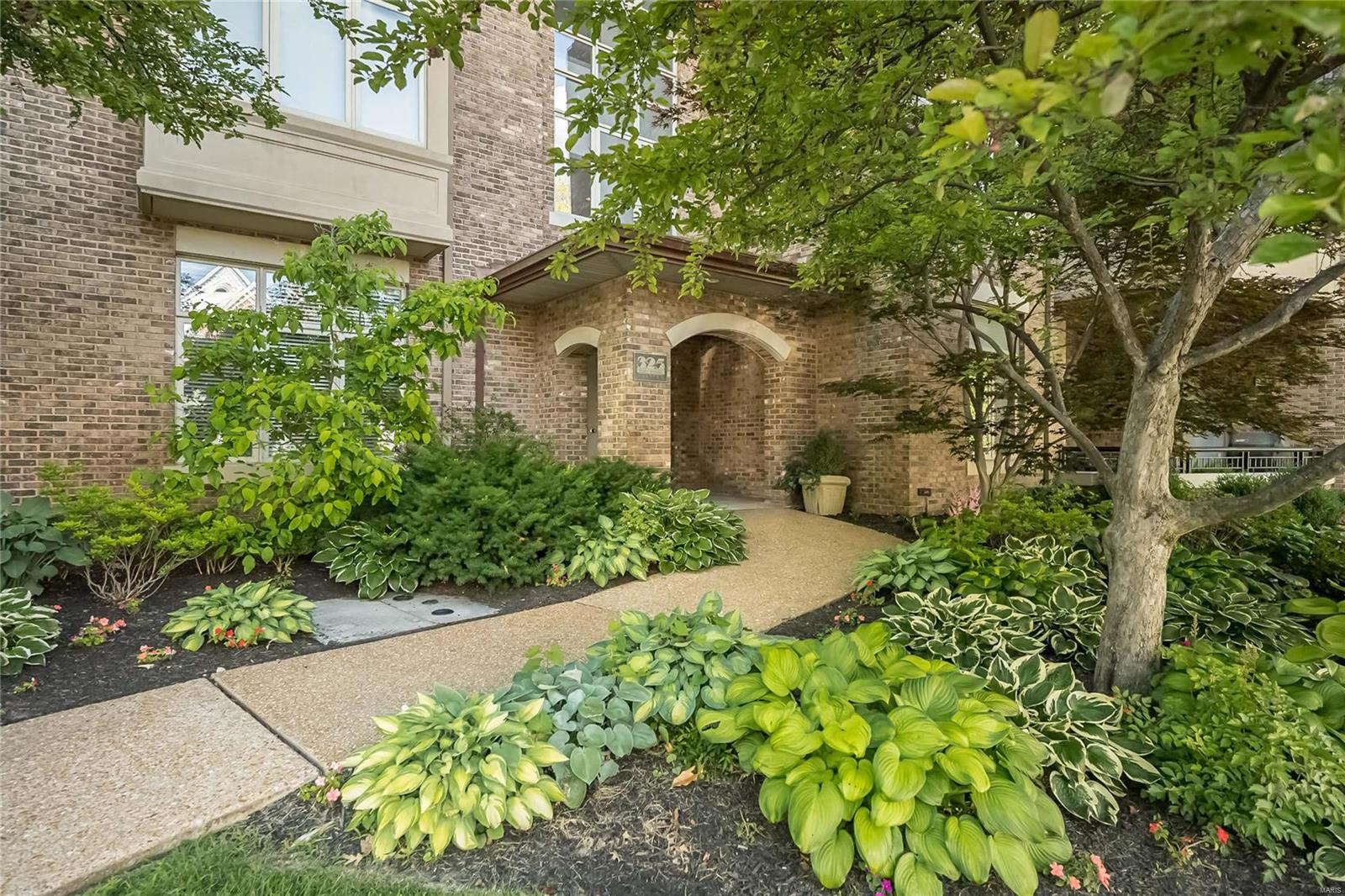 325 N. Meramec A Condo - Residential