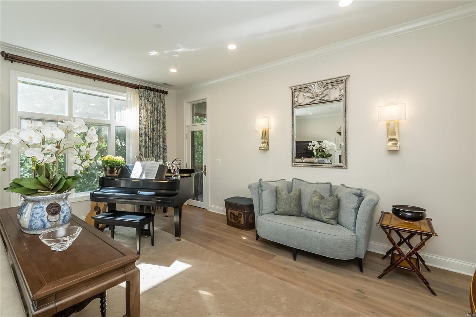 325 N. Meramec A Condo - Residential