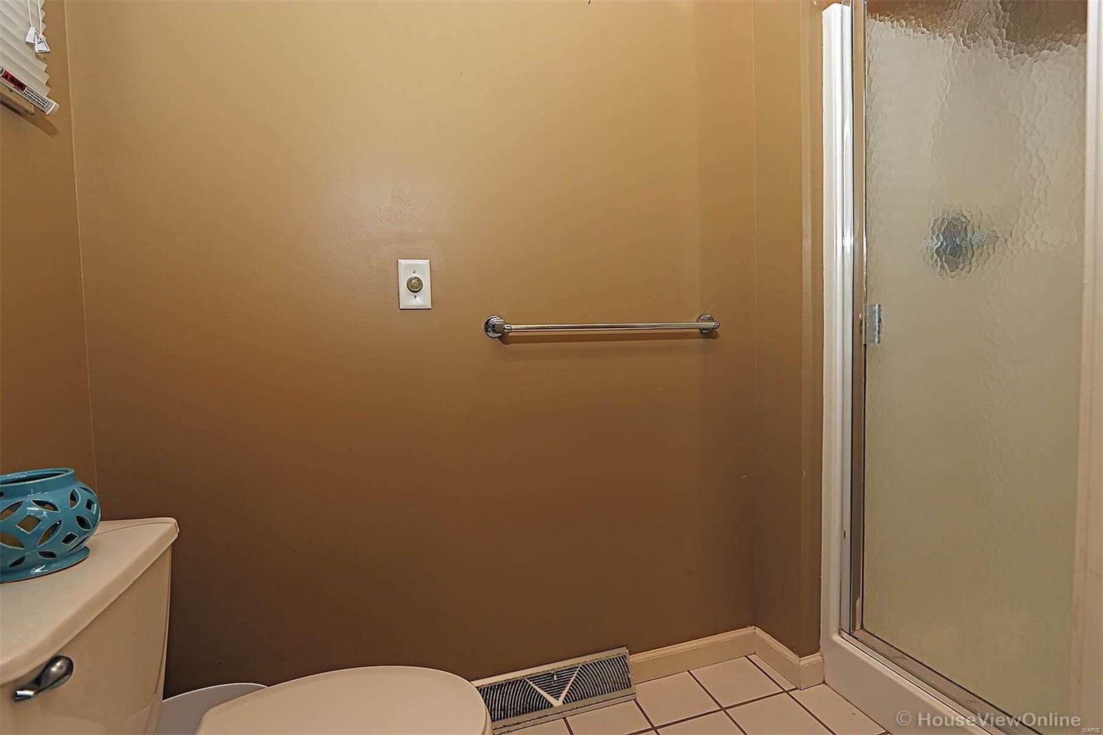 Melrose Place Iii - Residential