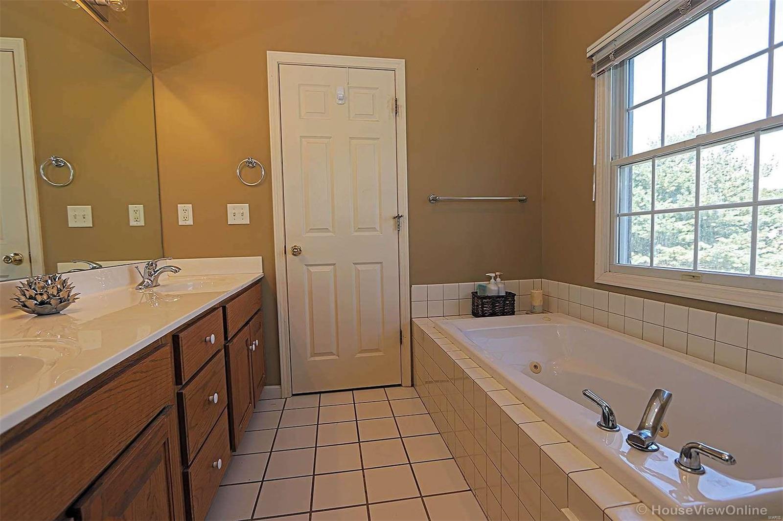 Melrose Place Iii - Residential