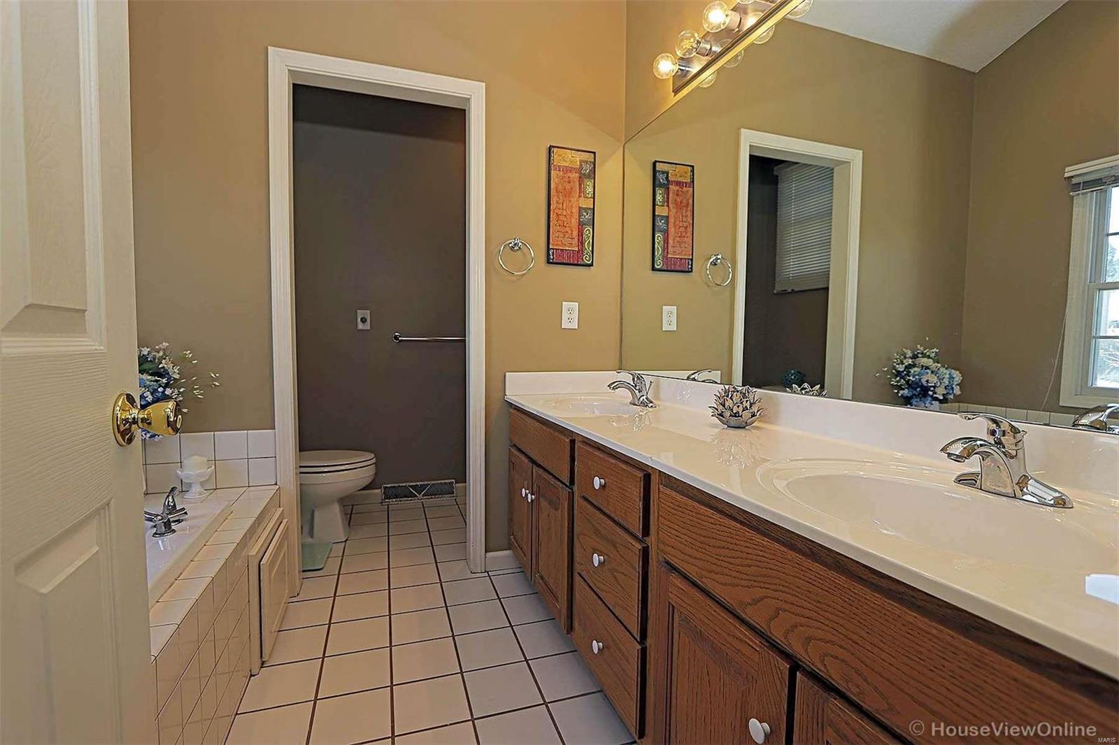 Melrose Place Iii - Residential