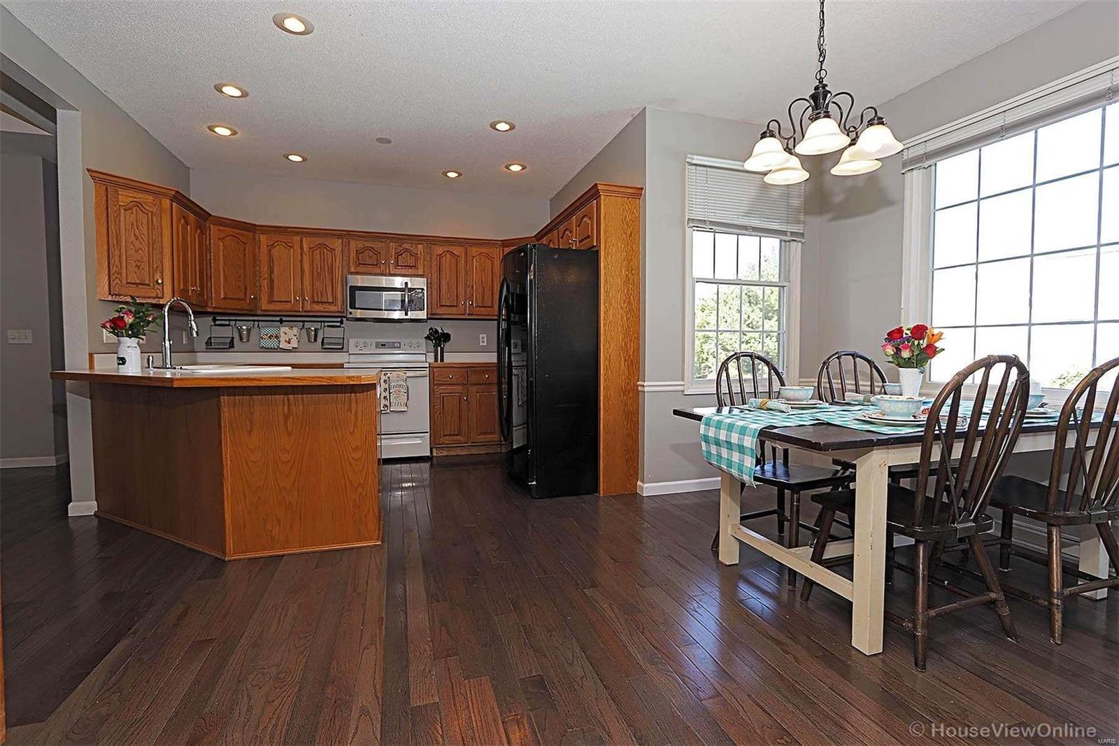Melrose Place Iii - Residential