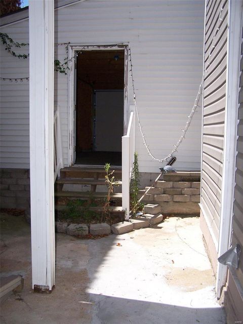  in St Louis MO 7617 Ivory Avenue 35.jpg