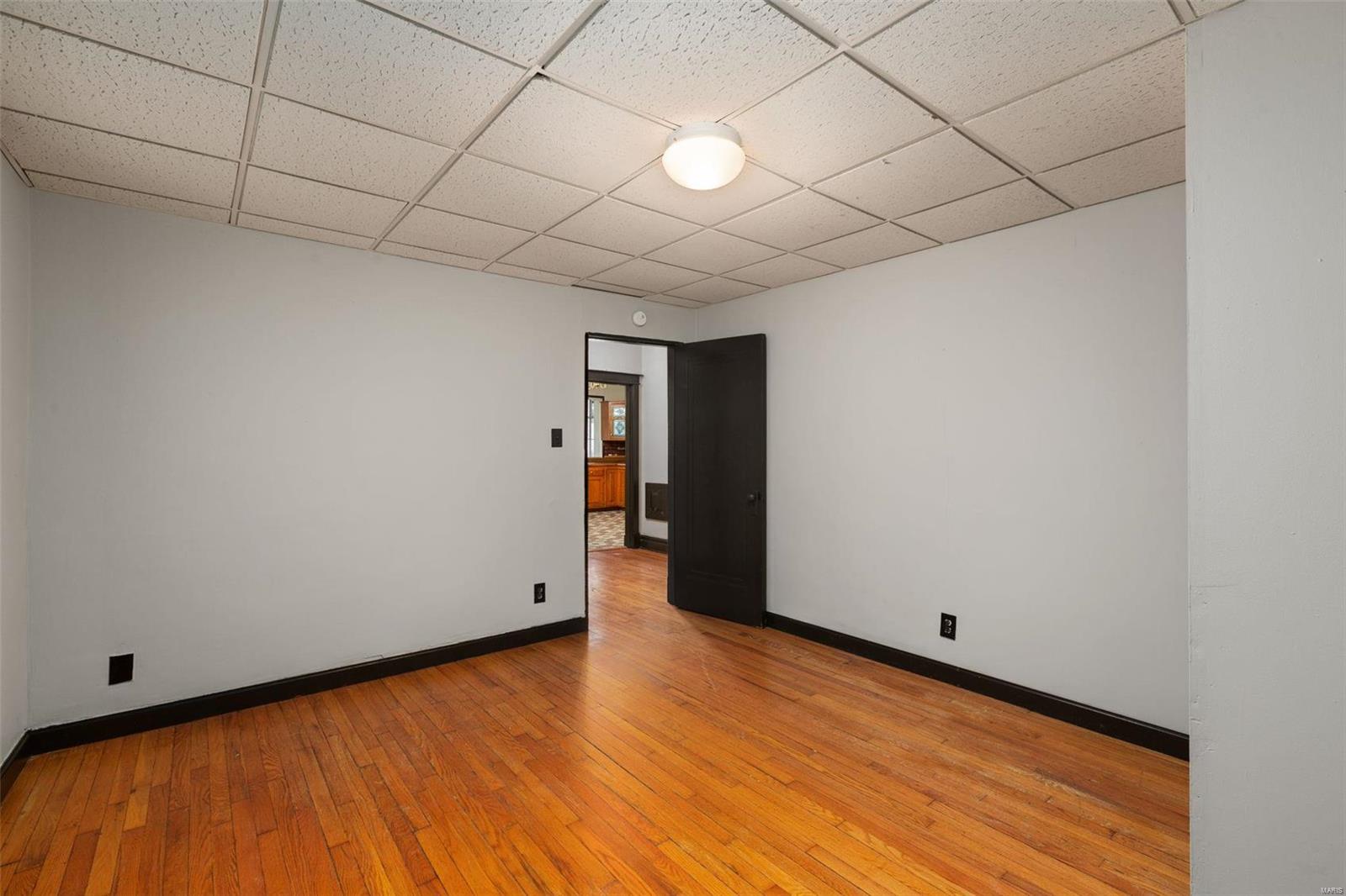 Switzer Add - Residential Income