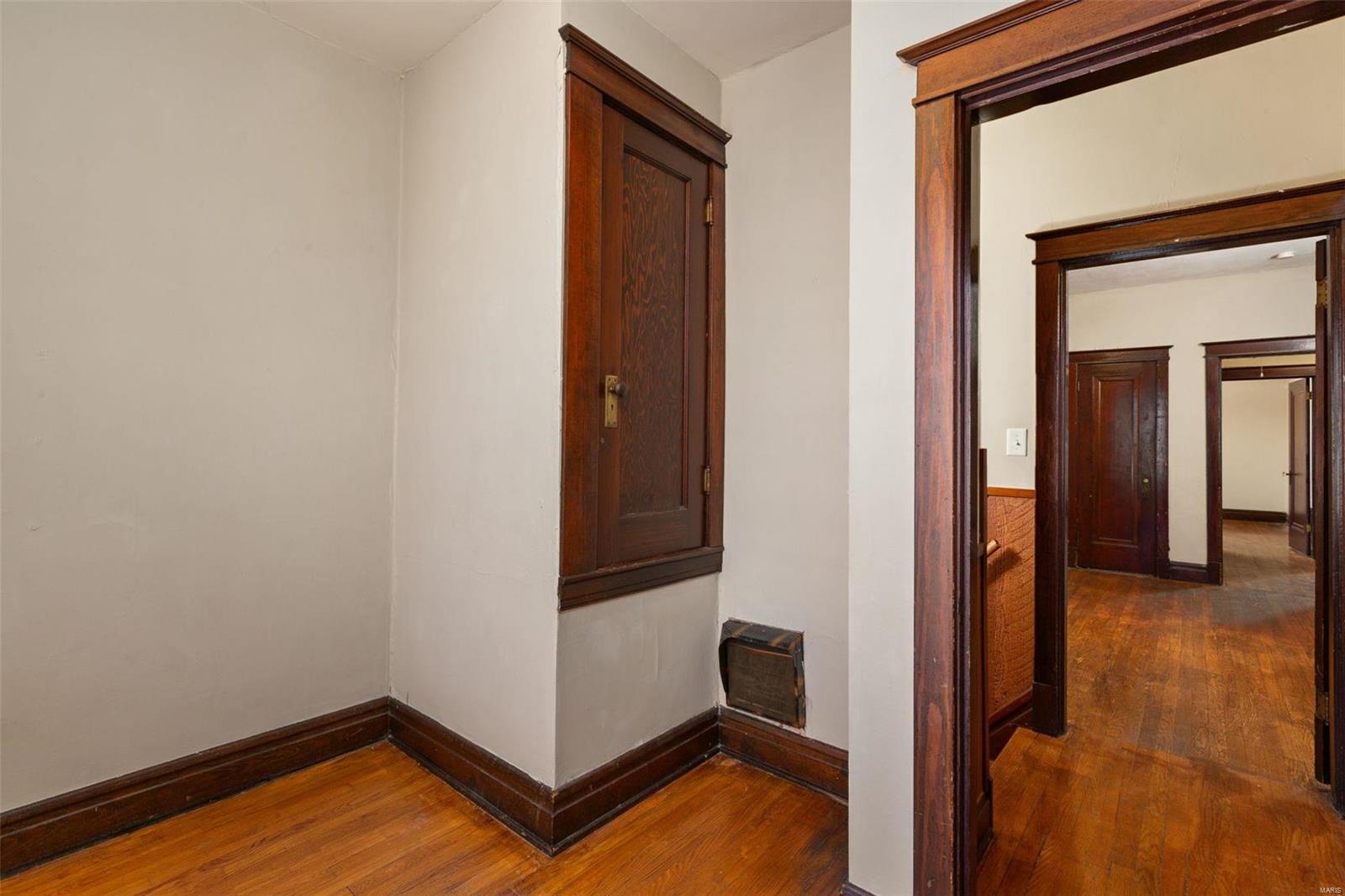 Switzer Add - Residential Income