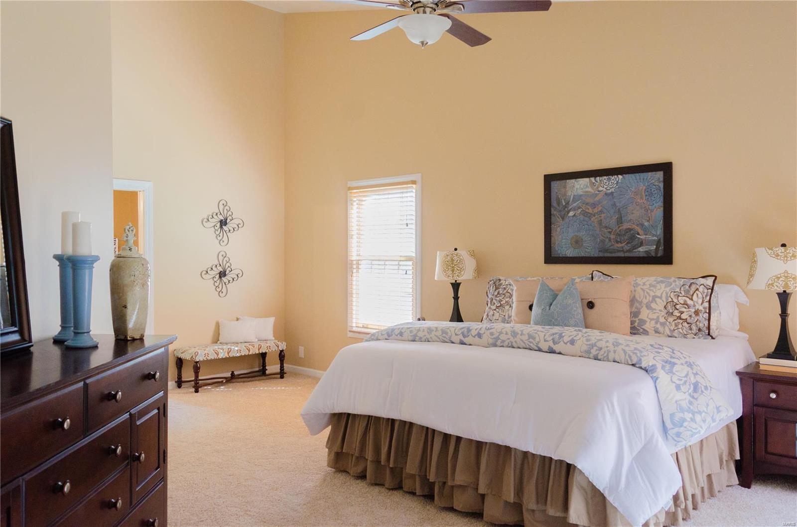 Whitmoor Villas #18 - Residential