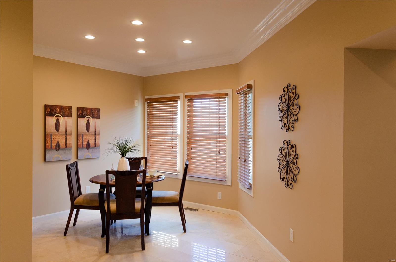 Whitmoor Villas #18 - Residential