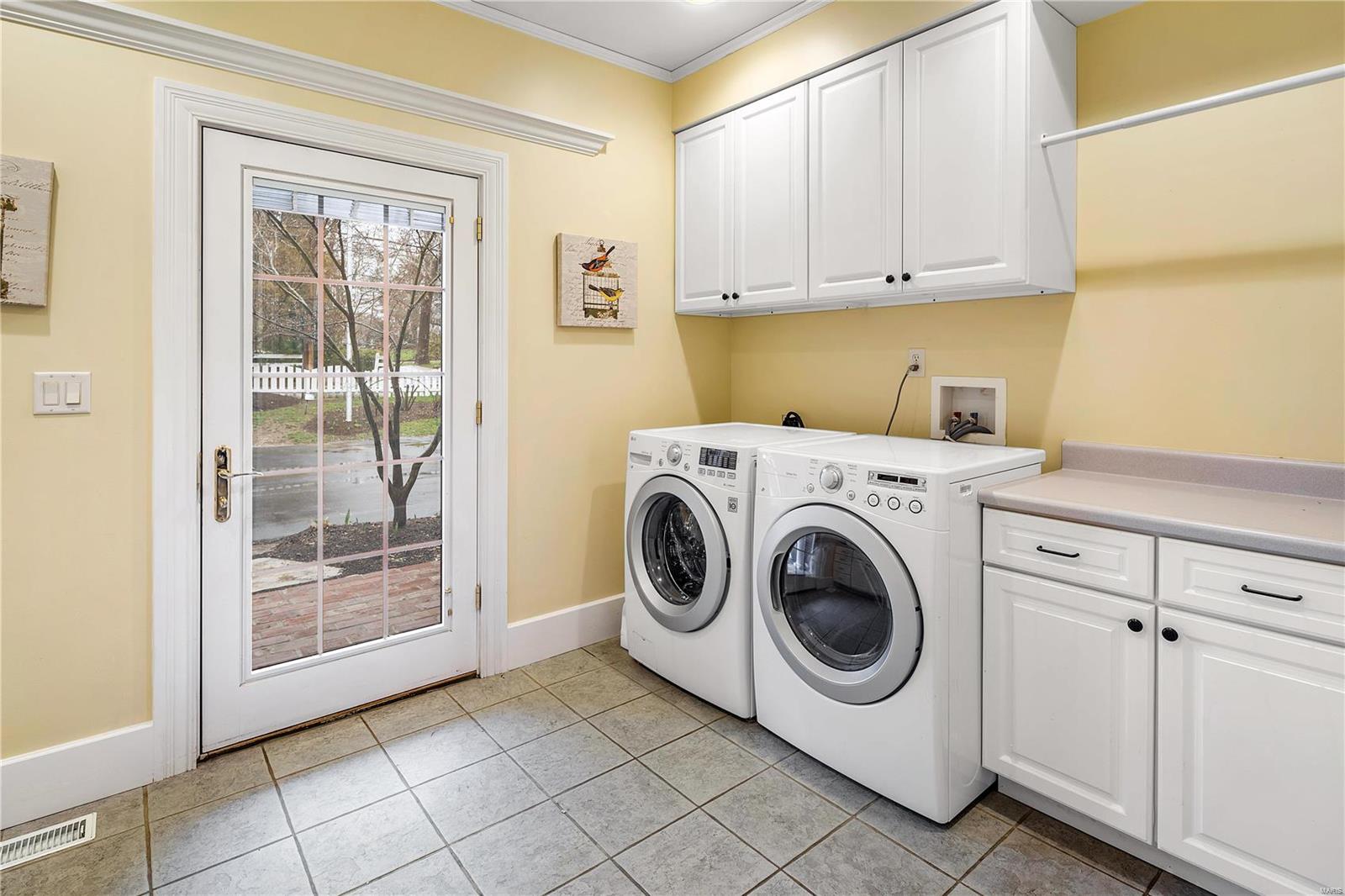 Vera Conrad Smith Sub - Residential