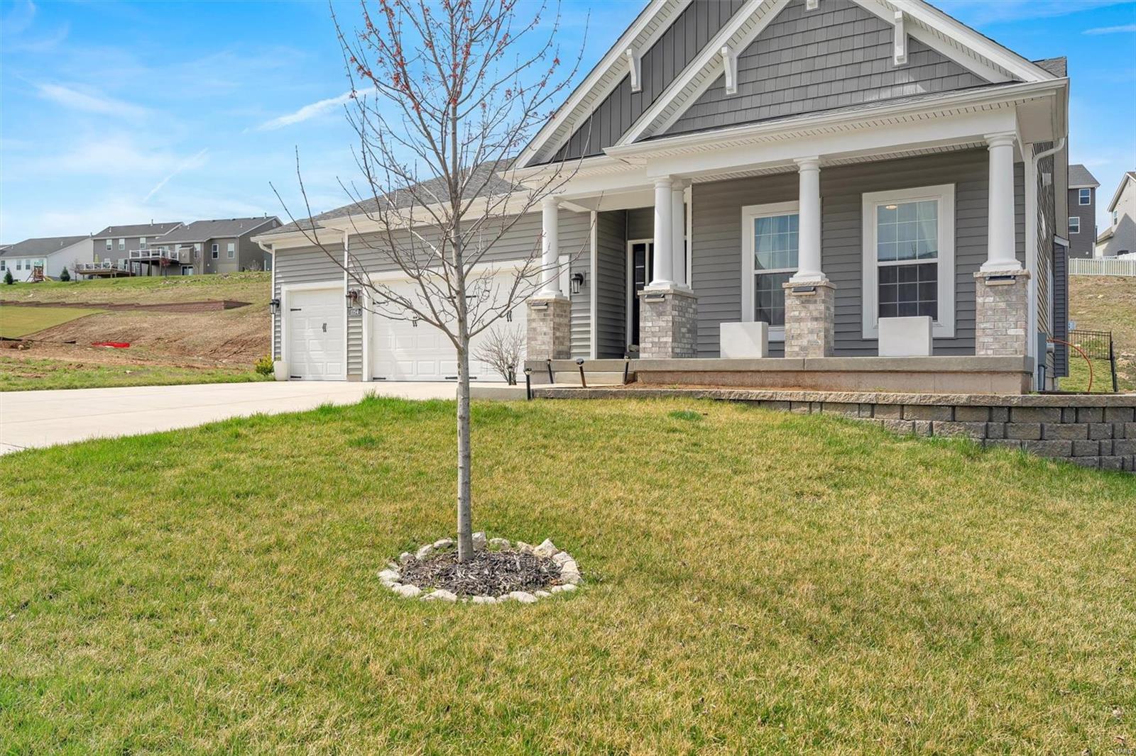 1154 Bloomfield Drive