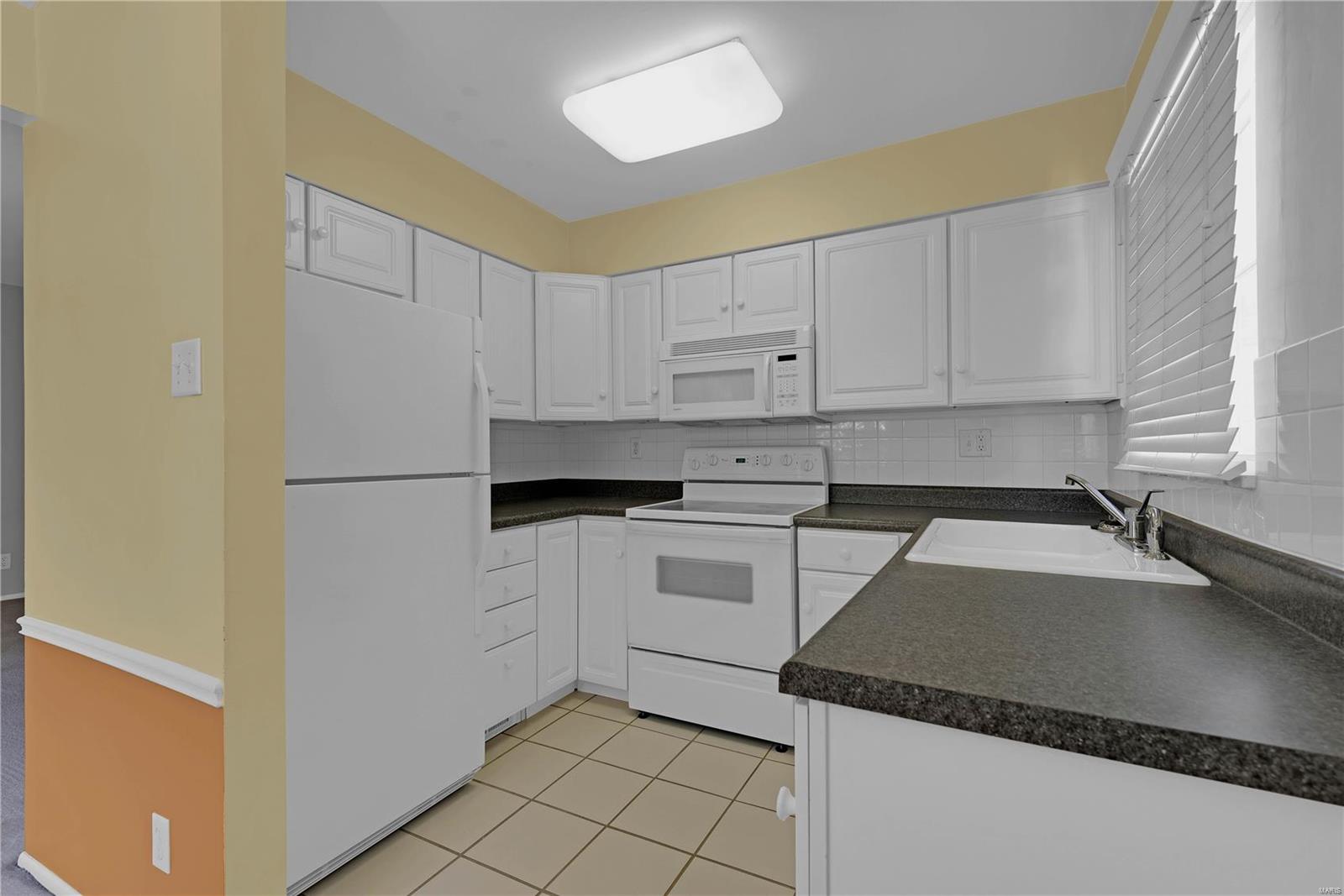 Candleberry Condo - Residential