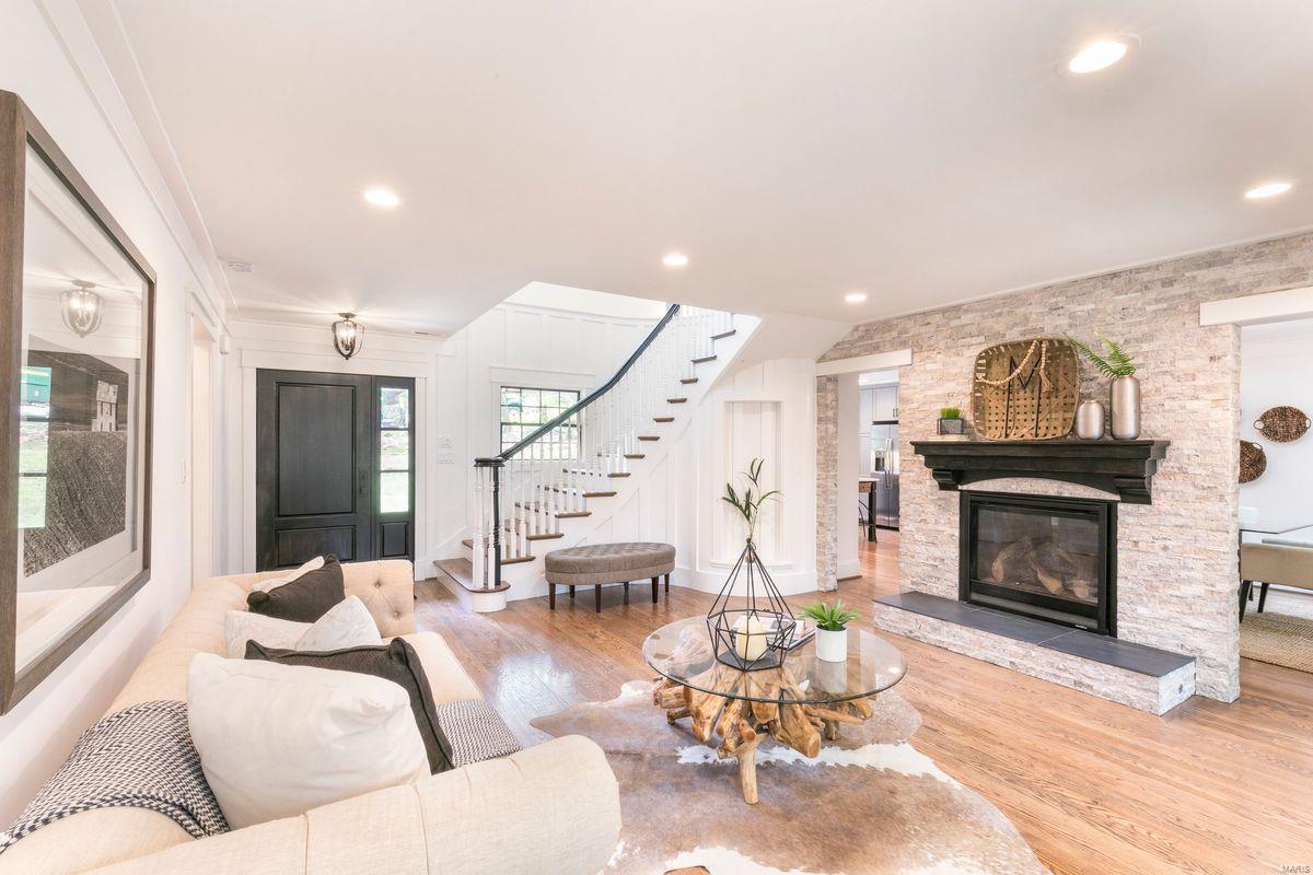 Sec 10 Township 44 R 5 - Residential