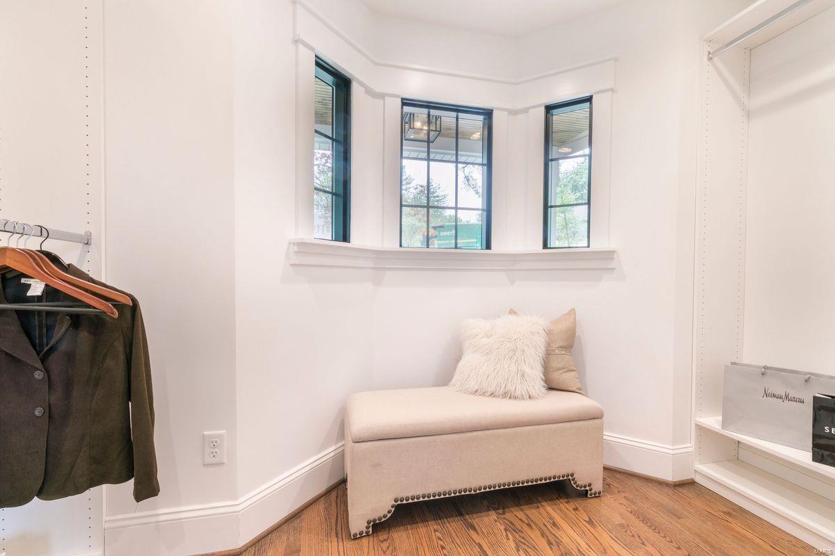 Sec 10 Township 44 R 5 - Residential