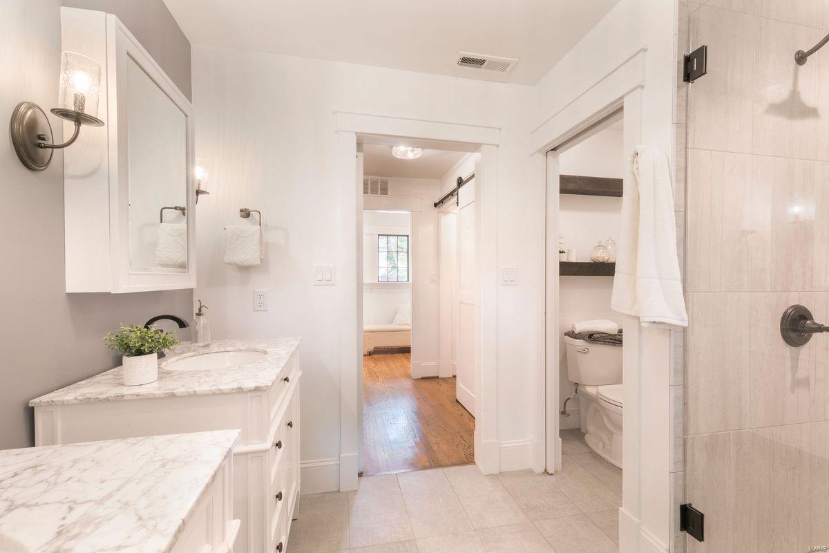 Sec 10 Township 44 R 5 - Residential