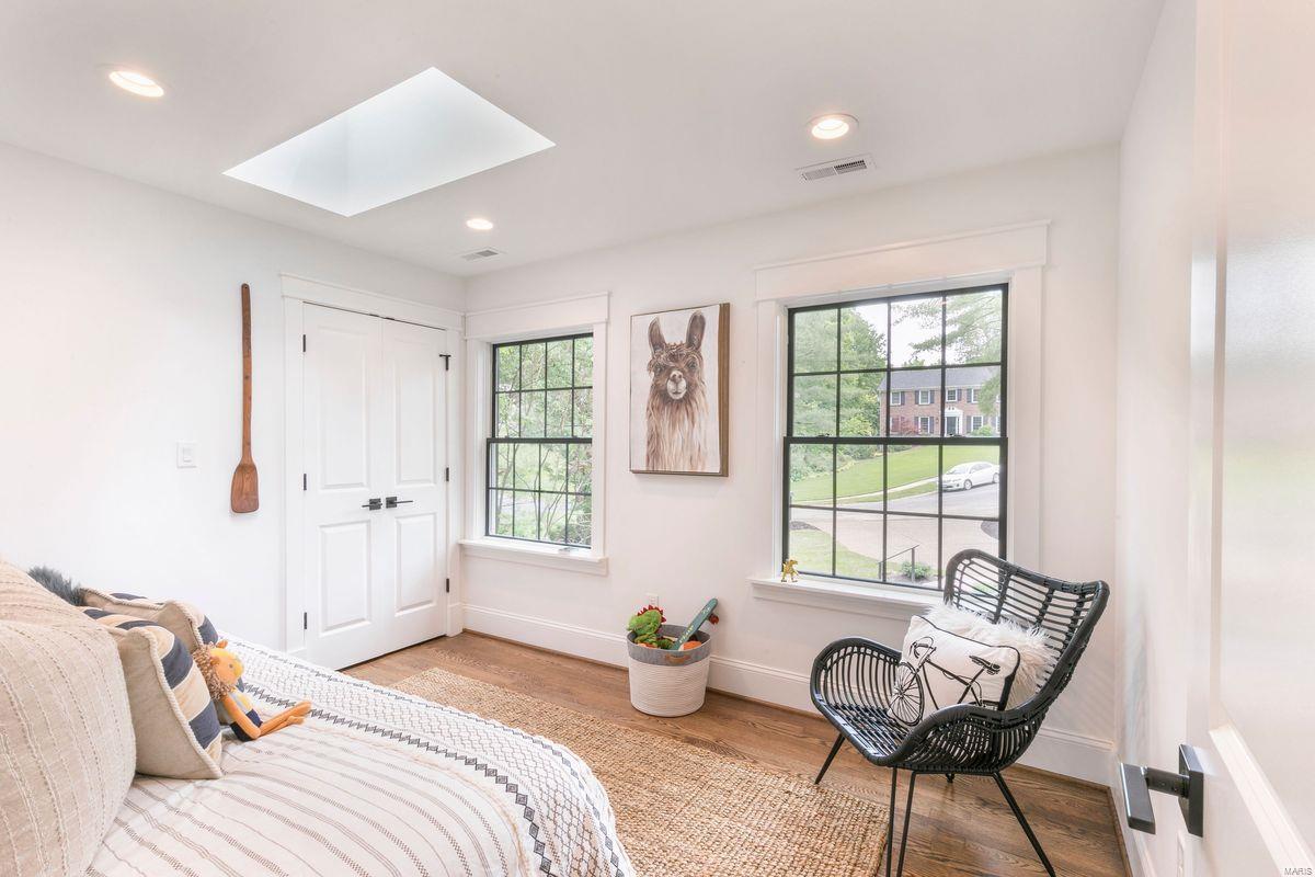 Sec 10 Township 44 R 5 - Residential