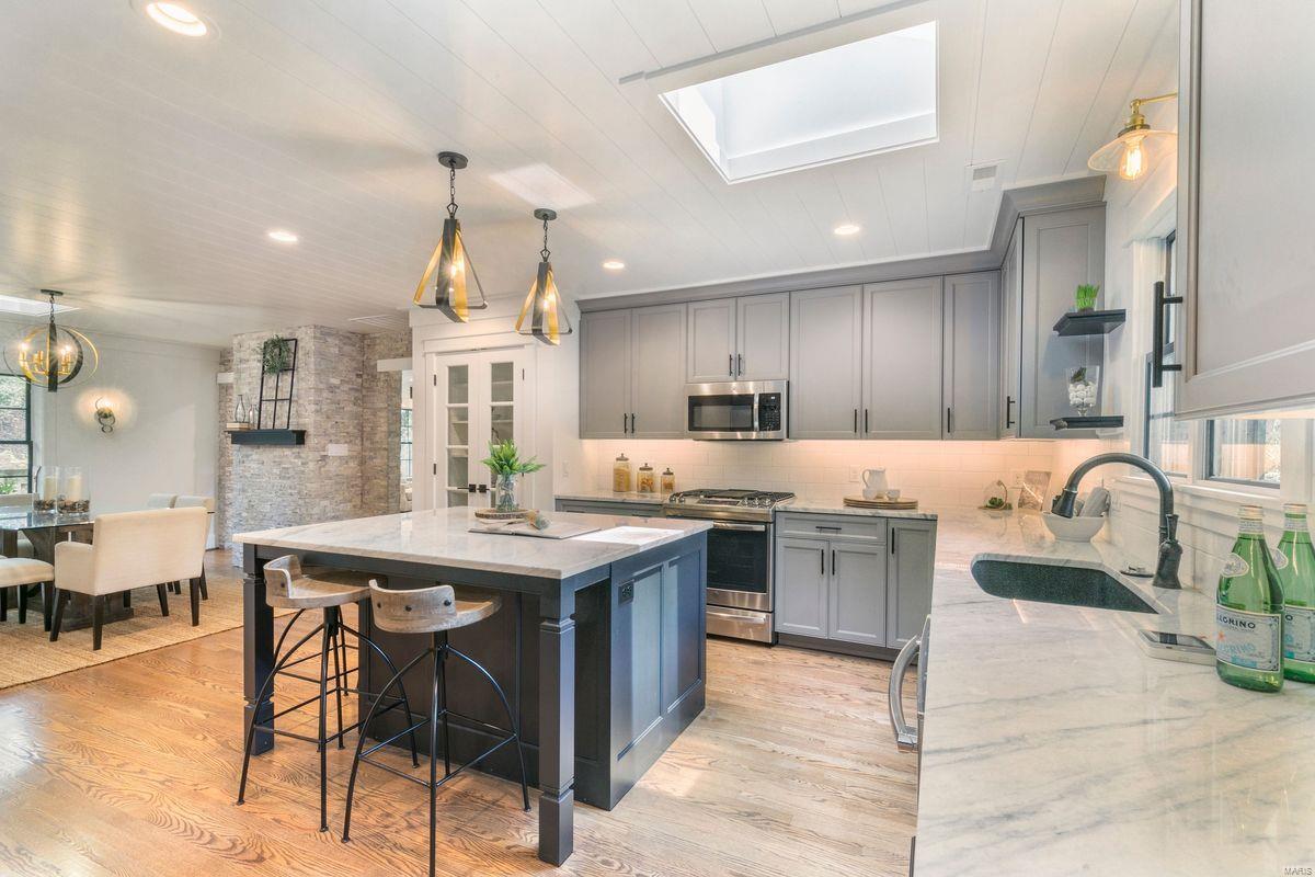 Sec 10 Township 44 R 5 - Residential