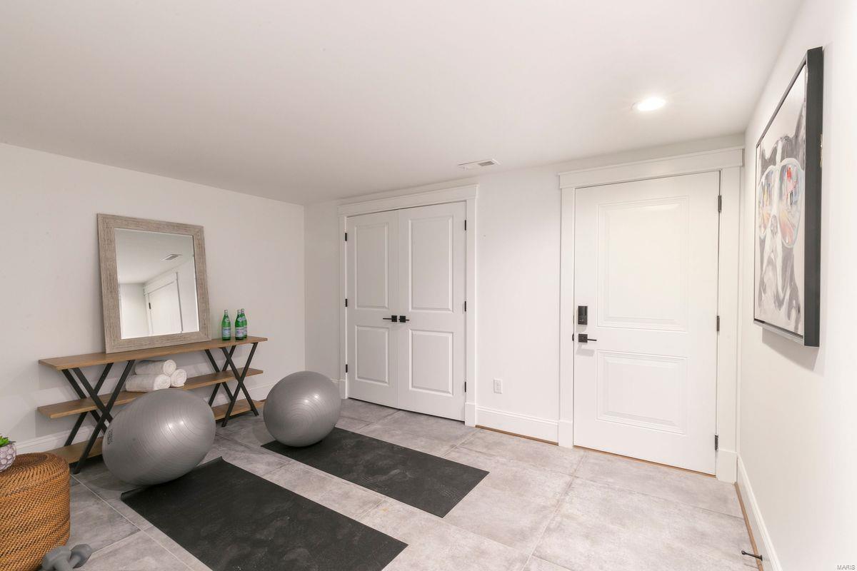 Sec 10 Township 44 R 5 - Residential