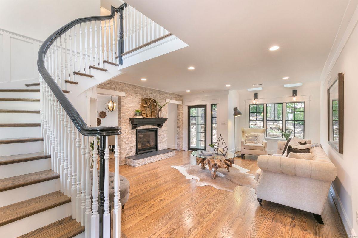 Sec 10 Township 44 R 5 - Residential