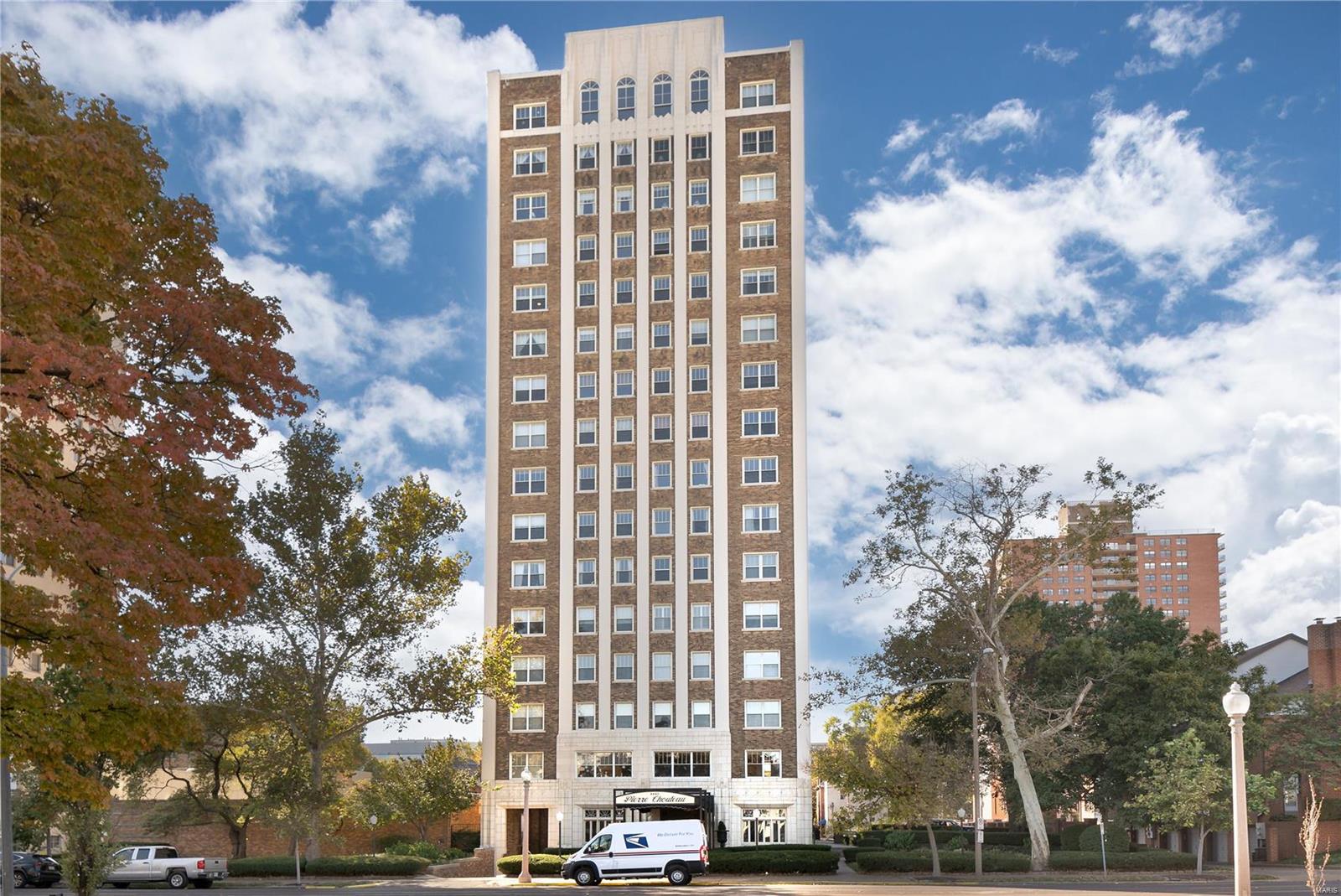4440 Lindell Boulevard 1104