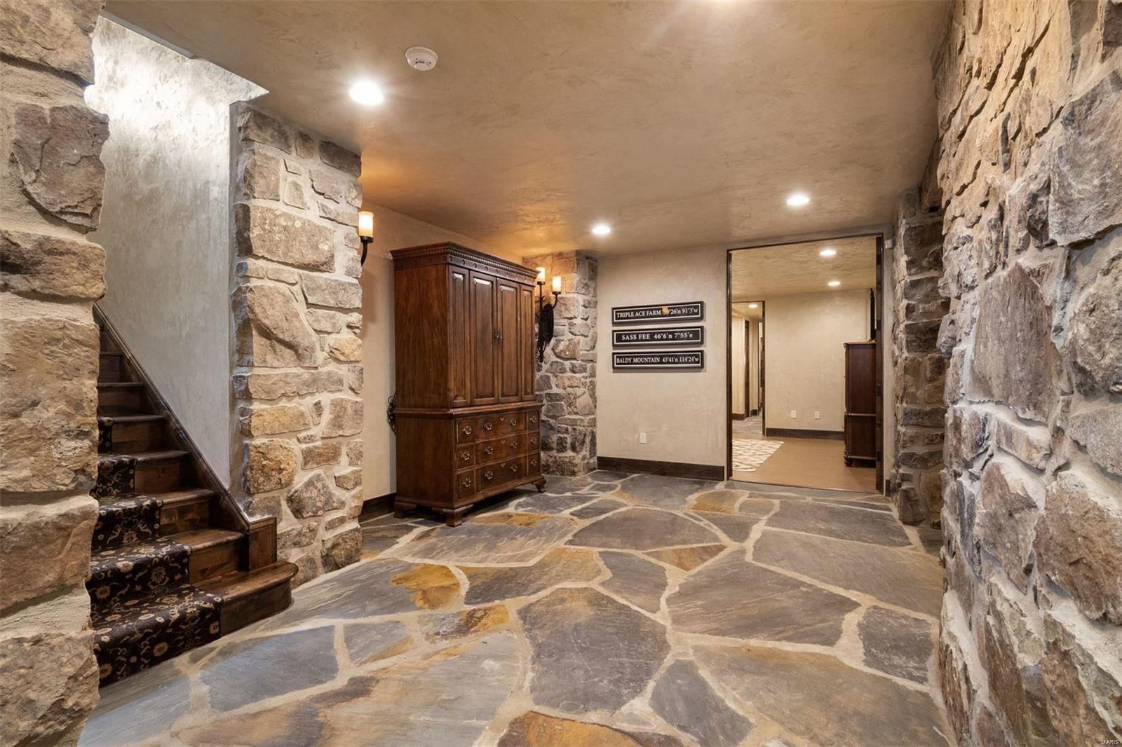 Vandiver Place - Residential